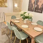 The Duchess Of Puglia Appartement