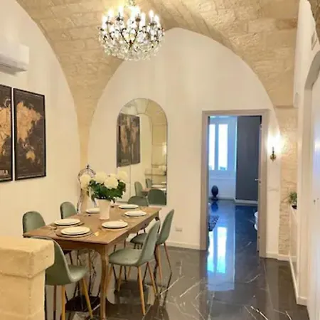 Apartment The Duchess's View: Luxurious Flat In Historical Centre Polignano a Mare