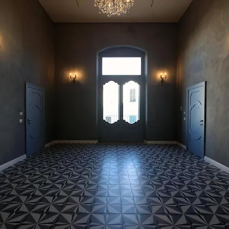 The Duchess Of Puglia Apartment *